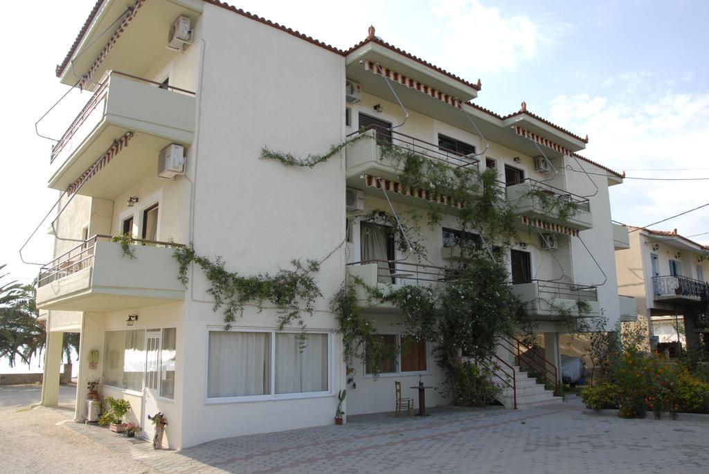 'Αγριοι Λιμένες Διαμέρισμα Ίρια Εξωτερικό φωτογραφία